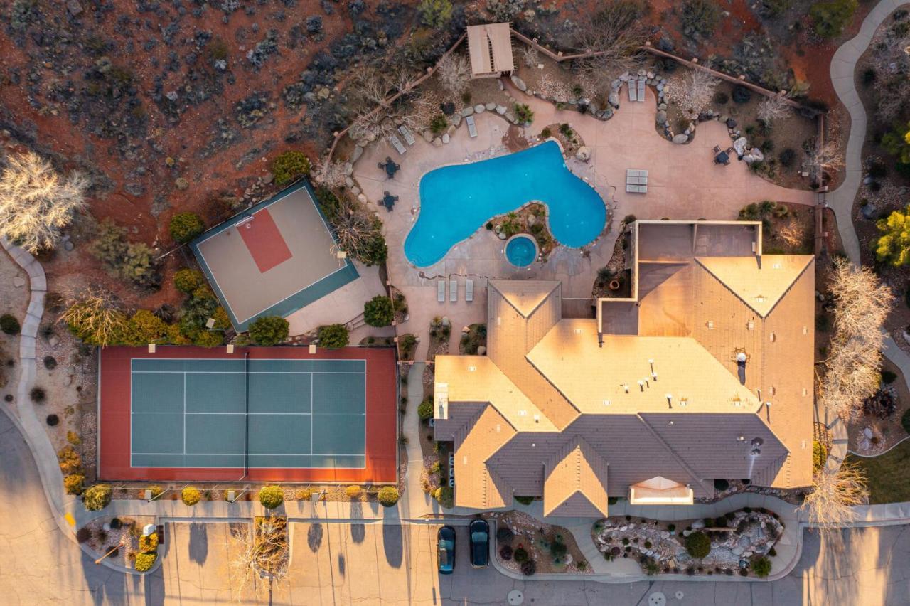 D5-Coral Springs Poolside-Ground Floor 3-Bedroom Hillside View هوريكاين الغرفة الصورة